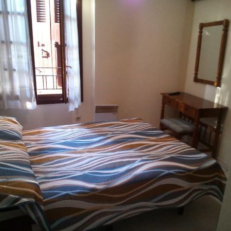 Los Fronterizos Hotel Irun Luaran gambar