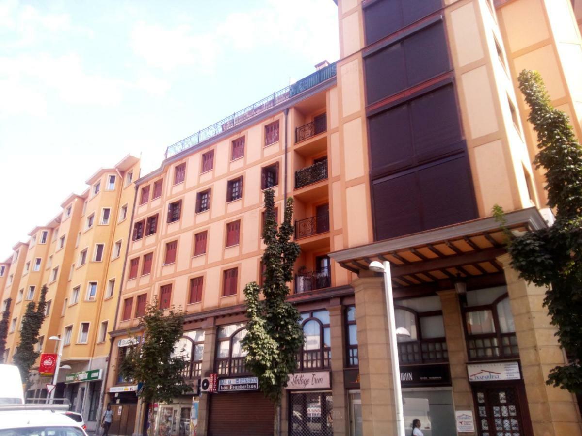 Los Fronterizos Hotel Irun Luaran gambar