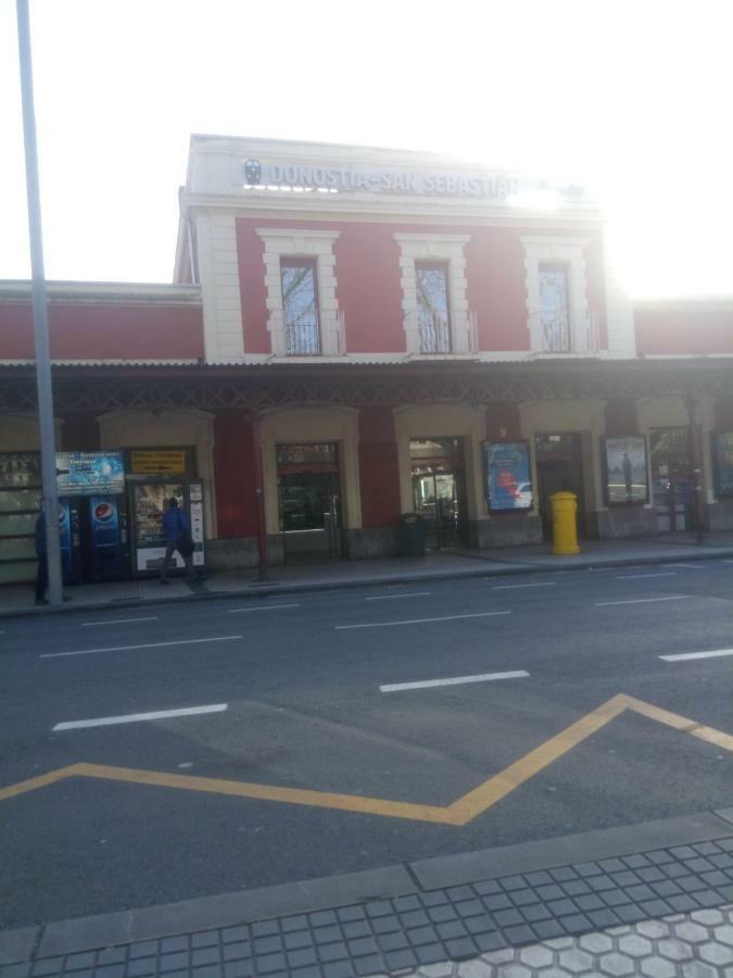 Los Fronterizos Hotel Irun Luaran gambar