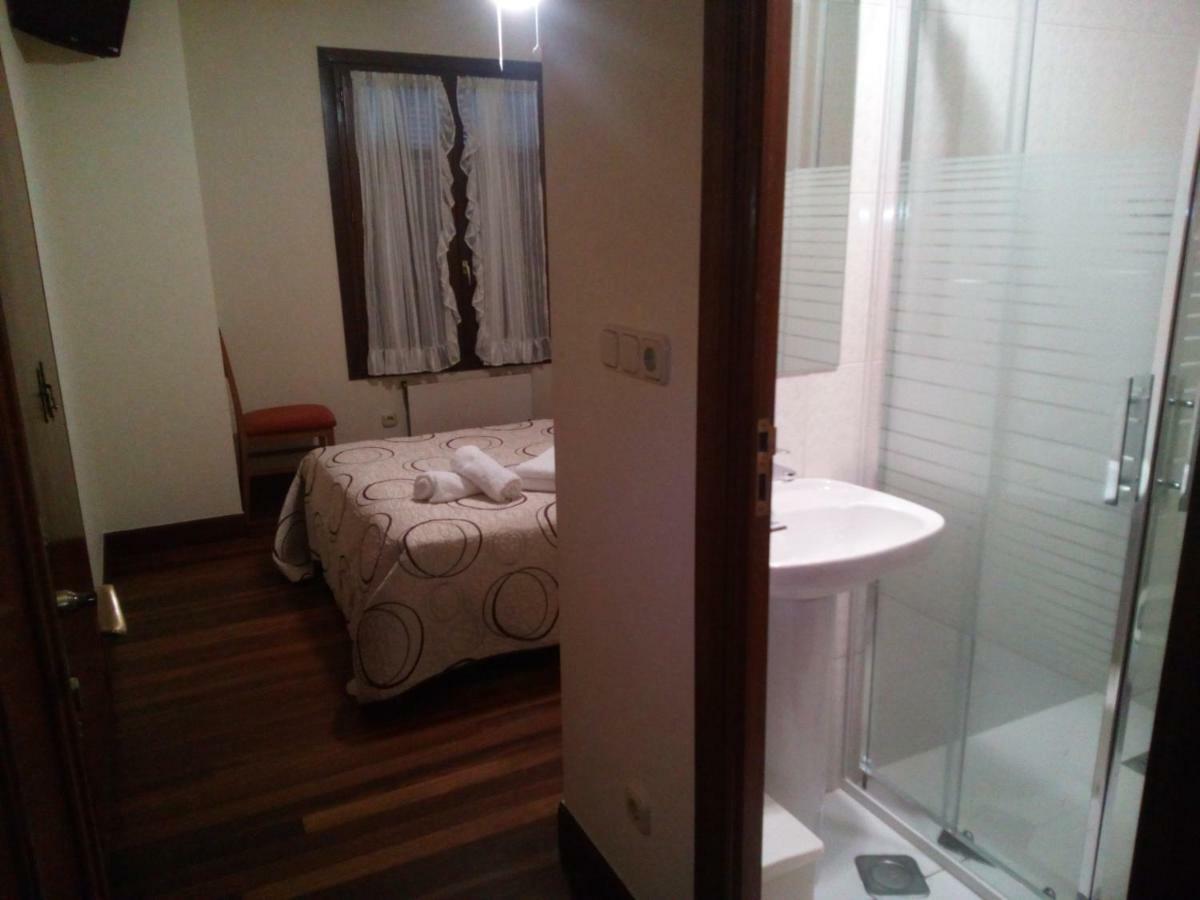 Los Fronterizos Hotel Irun Luaran gambar