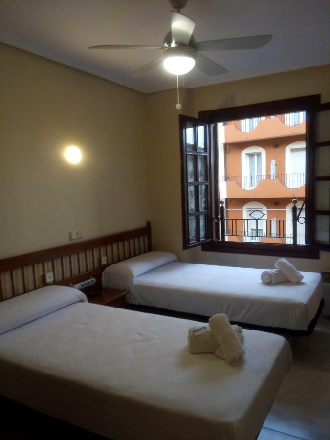 Los Fronterizos Hotel Irun Bilik gambar